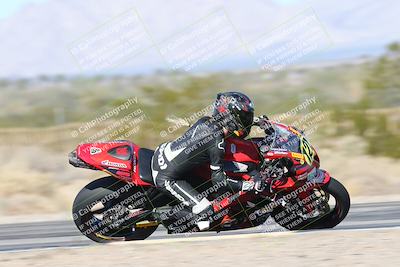 media/Dec-04-2025-Racers Edge (Thu) [[5ebc9f124d]]/3-B Group/5-Session 2 Turn 2 inside Speed Pans/